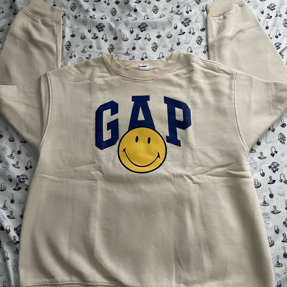 Blue Logo Gap Smiley Face *Limited Time*